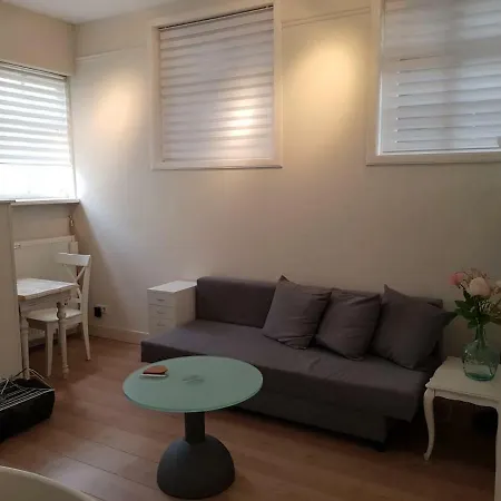 Апартаменты Coach House